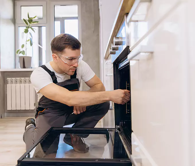 Why Somerville Bakers Rely on Somerville Appliance Pro for Every Electric Oven Fix?